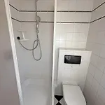 Apartamento Geraeumige Monteurwohnung In