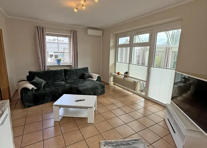 Geraeumige Monteurwohnung In Апартаменты