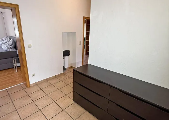 Geraeumige Monteurwohnung In