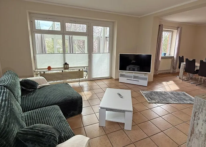 Апартаменты Geraeumige Monteurwohnung In